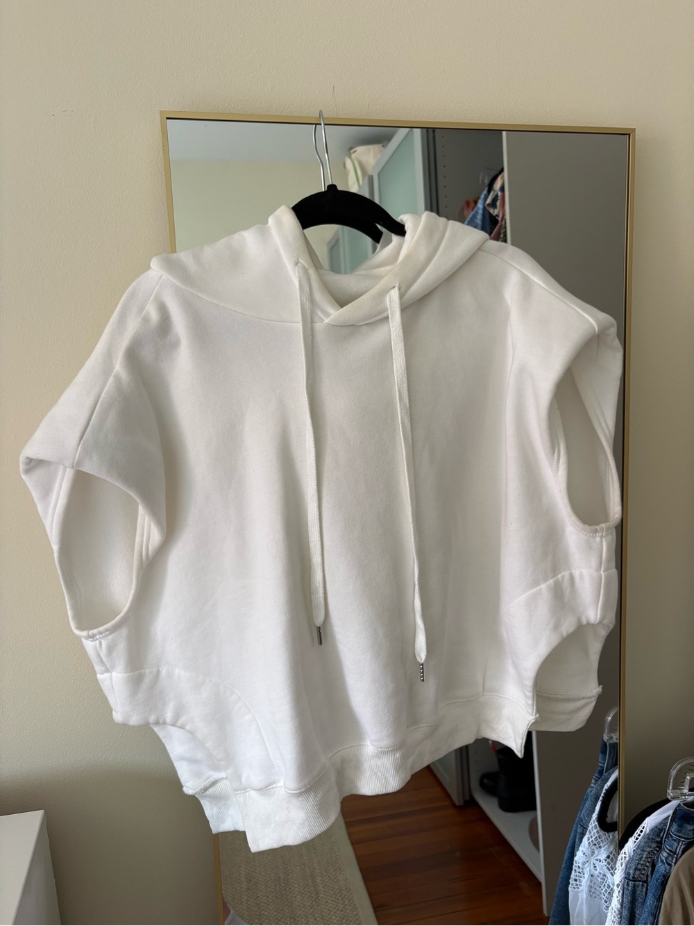 White Sleeveless Hoodie Top